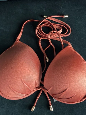 Victoria’s Secret bikini top like new, brown orange, 32d D70