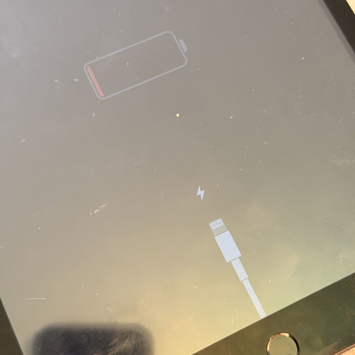 iPad 9th Gen A2604 used for spare parts
