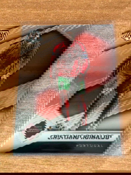 Panini 2021-22 Mosaic Road to Qatar No. 114 Cristiano Ronaldo