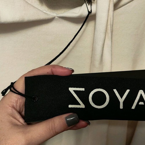 Zoya sweatshirt dress new with unique design