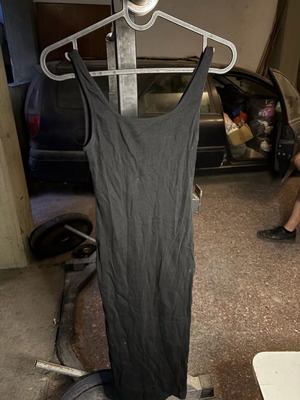 Black women's dress minimal, fitted, like new, size S
