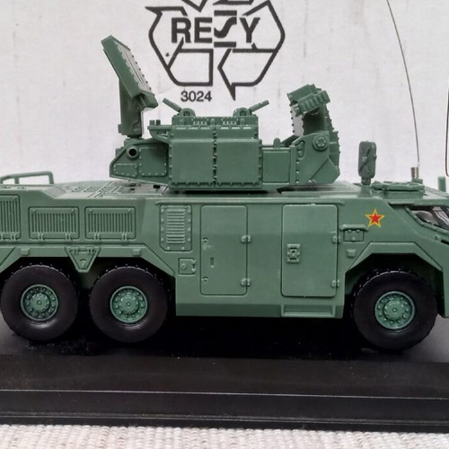 Military models 1:72 scale, like new, Russian and Chinese
