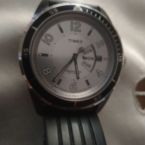 Timex Indiglo Perpetual Calendar Watch like new, men's