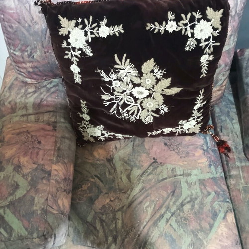 Decorative velvet pillow with handmade embossed embroidery 45x45 like new