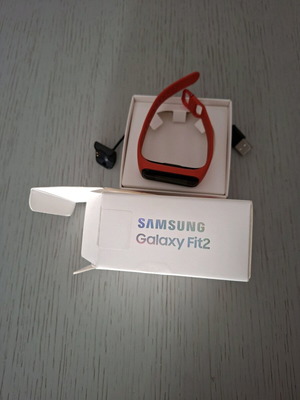 Samsung Galaxy Fit2 smartwatch new