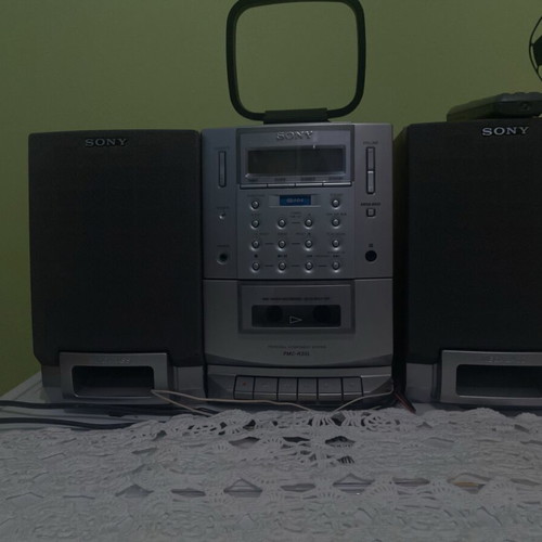 Sony stereo system used, fully functional