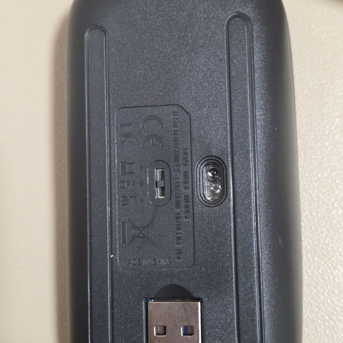 Ultrathin rechargeable wireless mouse with USB charging cable