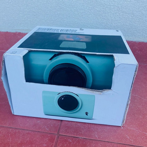 Flying Tiger Smartphone Projector new