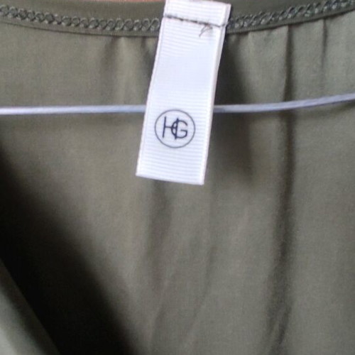 Top like new in khaki color size M