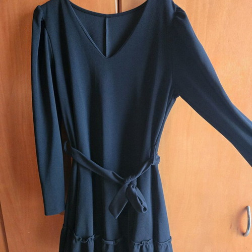 Mini black dress like new with elastic belt