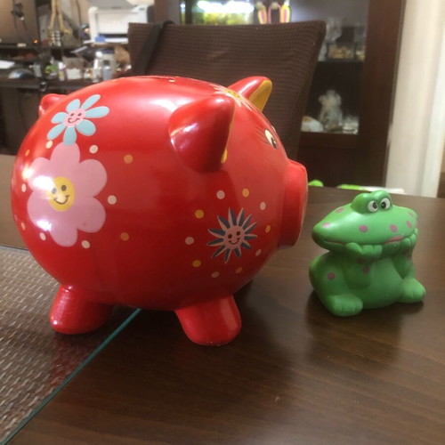Ceramic piggy bank and frog set new, pack of 2