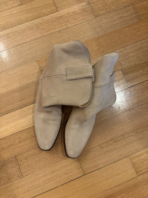 Gucci suede boots beige taupe, size 38.5