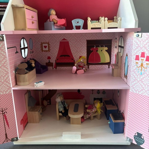 Dollhouse used, pink wooden toy Janod