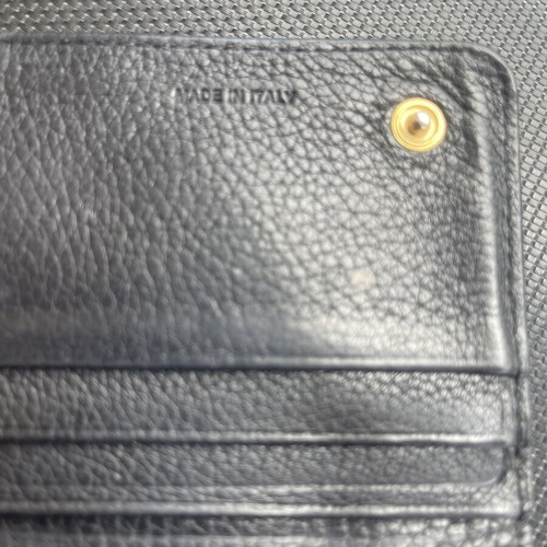 Prada wallet used, authentic, very good condition