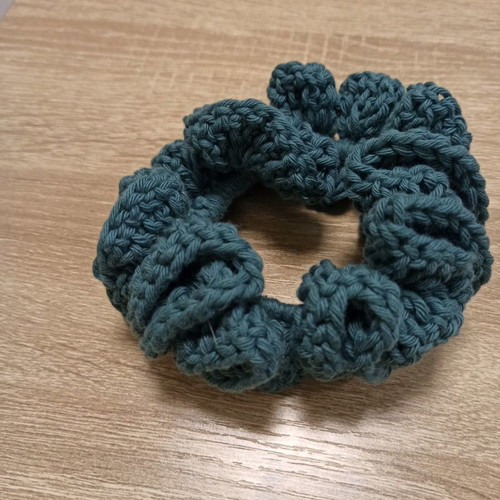 Scrunchie knitted handmade new for hair