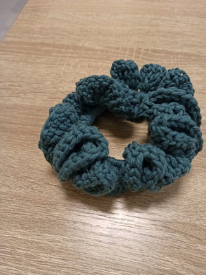 Scrunchie πλεκτό χειροποίητο καινούργιο για μαλλιά