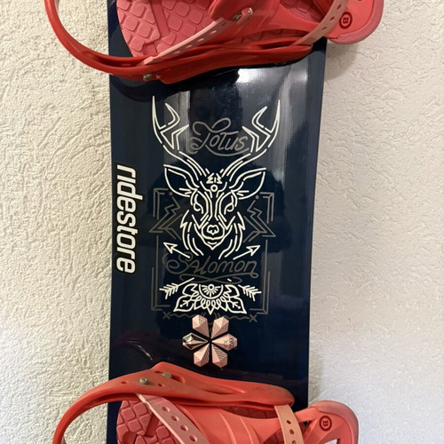Salomon snowboard 146 cm with Burton Scribe bindings size L