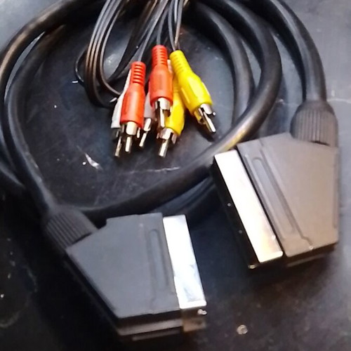 Audio and video cable set SCART to SCART and 3 RCA to 3 RCA like new
