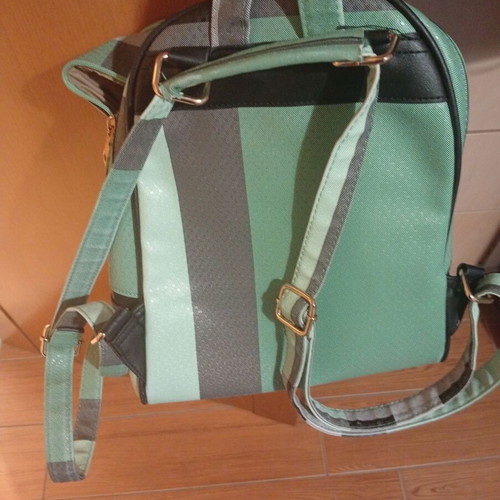 Women’s backpack used green veraman