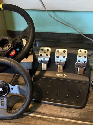 Logitech G29 racing wheel with shifter used and extra racing wheel