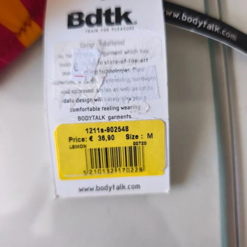 Body Talk multicolor bikini top new, size M 38 10