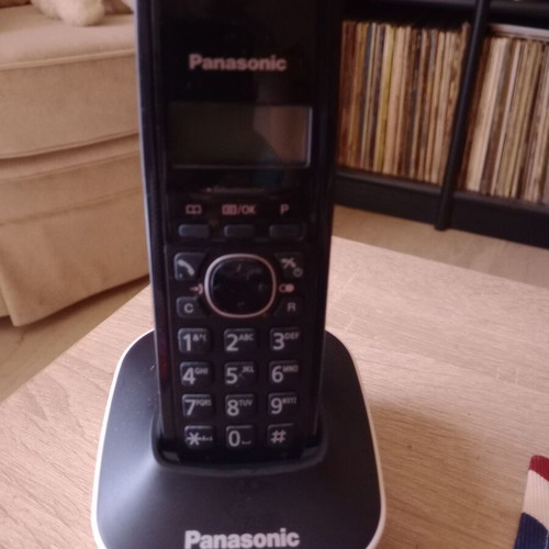 Panasonic cordless phone like new, white