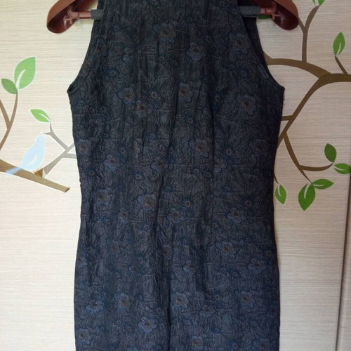 Dress formal size M like new, tailor made, worn twice