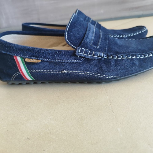 Robinson men's blue moccasins size 43 like new