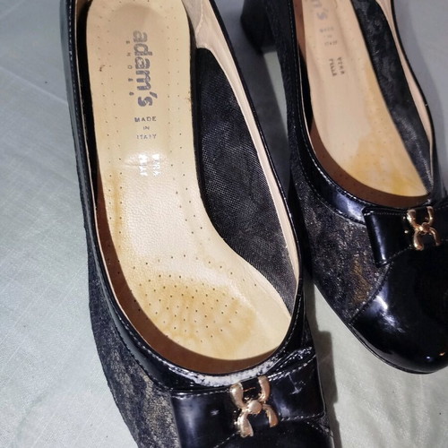 Adam's Shoes Size 40 Black Like New