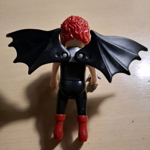 Playmobil figure woman bat like new
