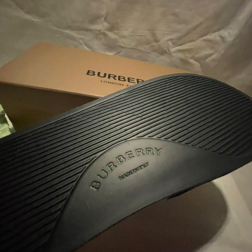 Burberry slides blue check, brand new size 42.5