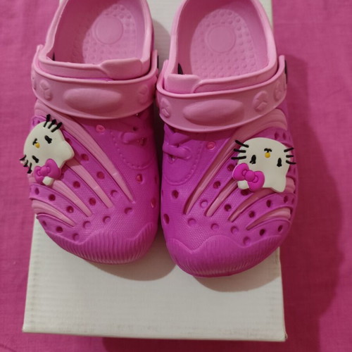 Hello Kitty kids' crocs clogs, pink, size 28