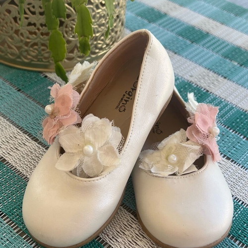 Gorgino baptism leather ballerinas like new, size 21