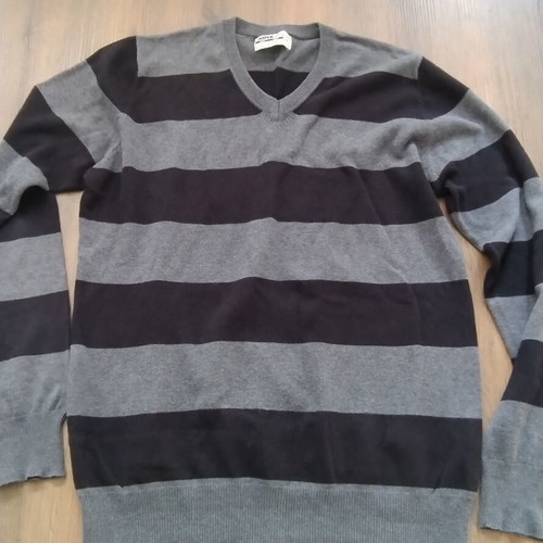Men's pullover like new, size L