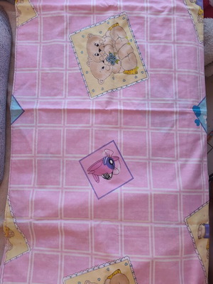 Bed sheets and pillowcase for single bed