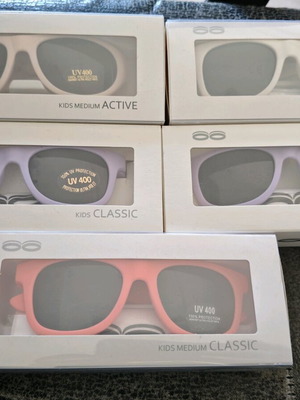 Επώνυμα παιδικά γυαλιά ηλίου iTooTi καινούργια, πολύχρωμα για 3-6 ετών