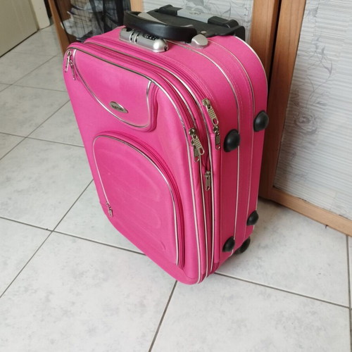 Cabin suitcase used 37x22x57 pink with non-working telescopic handle