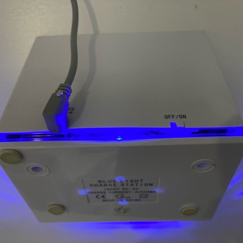 Nintendo Wii Blue Light Charge Station In good condition Price 6 Euros