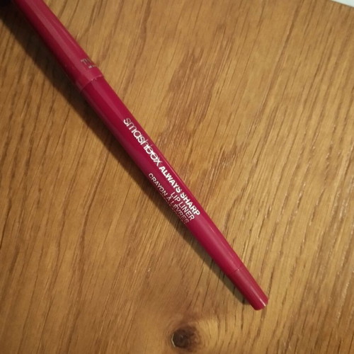 Smashbox lip liner like new, shade crimson
