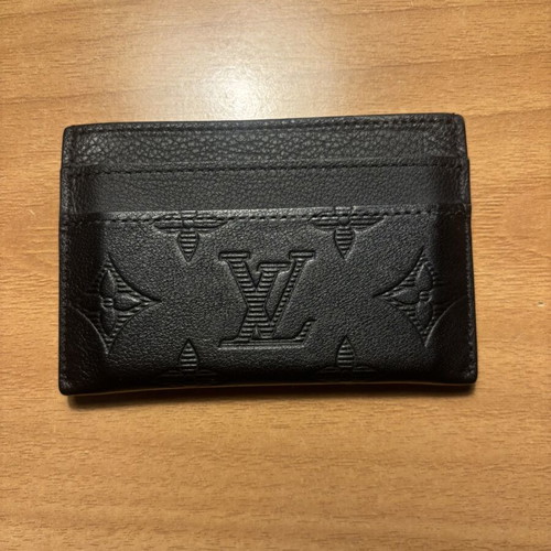 Louis Vuitton Card Holder Monogram Shadow Black like new