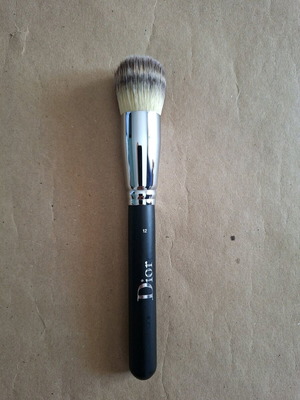 Dior Backstage No12 Foundation Brush like new