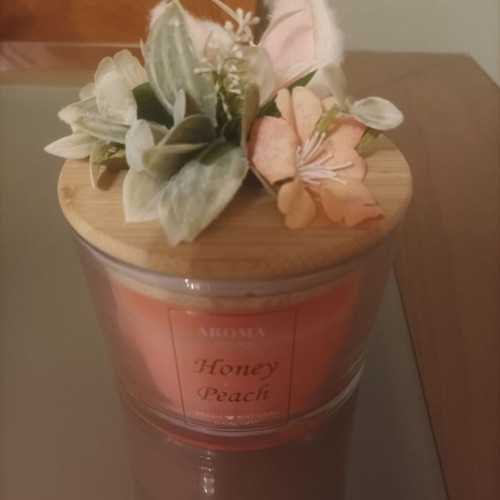 Easter candle new, elegant and aromatic