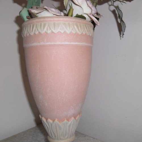 Ceramic slim vase salmon