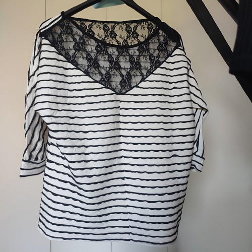 Zara blouse with lace back like new, cotton, black and white, size L