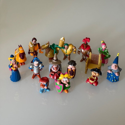 Kinder toys 2004 Royal Tournament like new