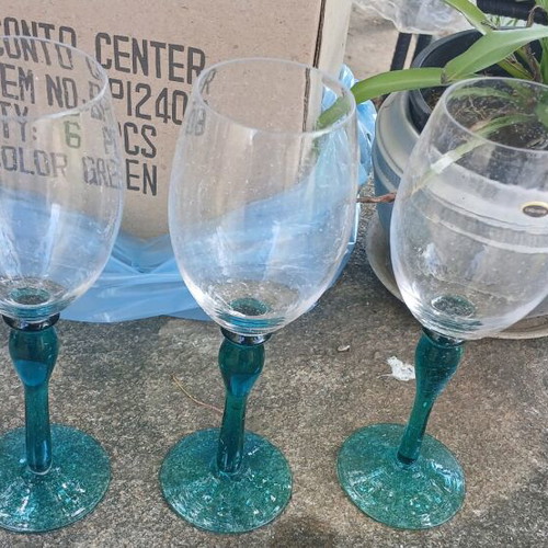 Glasses with green stem new, set of 6 pieces