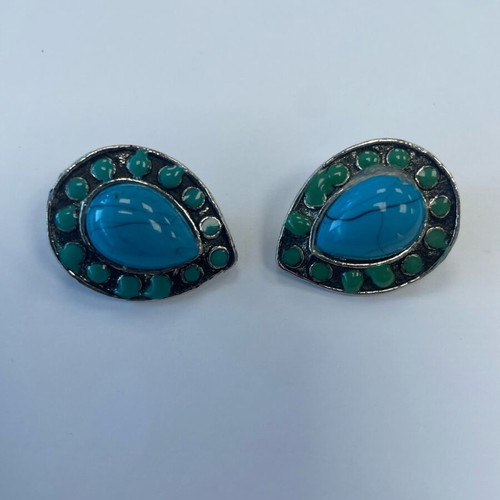Ethnic earrings with clips used, blue and turquoise