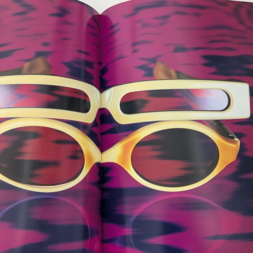 Bel Vedere book like new, history of Italian opticians