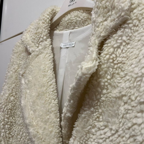Teddy coat ecru like new, one size, knee-length