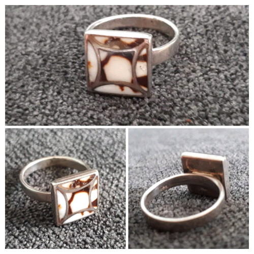 Massive silver ring like new with moss agate 925 hallmark Zhiten class